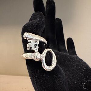 UNO de 50 Silver-plated skeleton key ring